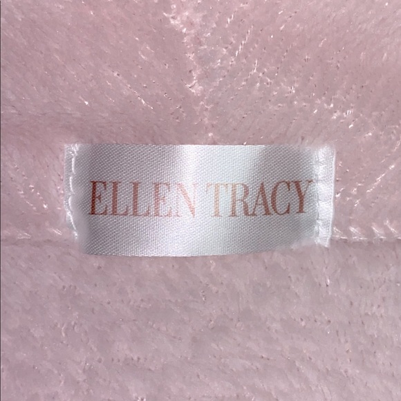 Ellen Tracy Intimates & Sleepwear Nwot Ellen Tracy Pink Robe Size